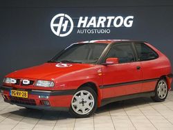 Rood Gebruikt 1996 Lancia Delta Hatchback | € 3.999