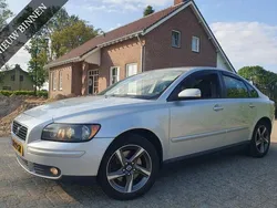 Grijs Gebruikt 2004 Volvo S40 Summum Sedan | € 2.895 (Eerlijke prijs)