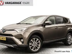 Bruin Gebruikt 2016 Toyota RAV4 Style SUV | € 23.400 (Eerlijke prijs)