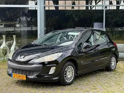 Zwart Gebruikt 2011 Peugeot 308 Access Hatchback | € 3.450 (Iets duurder)