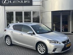 Grijs Gebruikt 2015 Lexus CT200h Hatchback | € 14.700 (Eerlijke prijs)