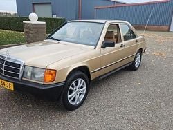 Beige Gebruikt 1984 Mercedes 190 Sedan | € 11.000