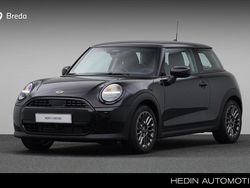 Zwart Gebruikt 2025 Mini Cooper Essential Hatchback | € 34.880