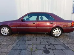 Gebruikt 1996 Mercedes C200 Elegance Sedan | € 2.950