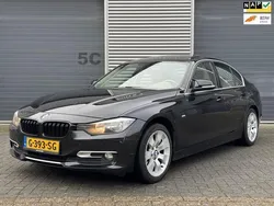 Zwart Gebruikt 2012 BMW 320 Executive Sedan | € 6.450 (Eerlijke prijs)
