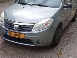Blauw Gebruikt 2009 Dacia Sandero Lauréate Hatchback | € 1.500 (Duur)