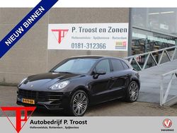 Zwart (metallic) Gebruikt 2015 Porsche Macan Turbo SUV | € 39.950 (Eerlijke prijs)