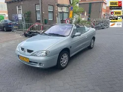 Grijs Gebruikt 2001 Renault Mégane Cabriolet Dynamique Cabriolet | € 1.950 (Iets duurder)