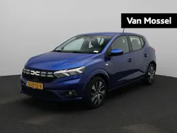 Blauw Gebruikt 2024 Dacia Sandero Expression Hatchback | € 19.435 (Eerlijke prijs)