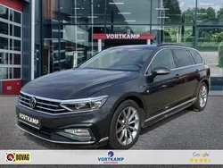 Grijs Gebruikt 2022 VW Passat R-line Stationwagen | € 31.950