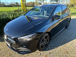 Zwart Gebruikt 2021 Mercedes E250 AMG MPV | € 28.950 (Goede deal)
