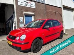Rood Gebruikt 2003 VW Polo Hatchback | € 1.849 (Goede deal)