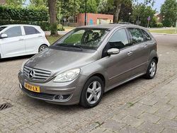 Grijs Gebruikt 2005 Mercedes B200 MPV | € 1.800 (Eerlijke prijs)