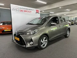 Grijs Gebruikt 2017 Toyota Yaris Trend Hatchback | € 13.250 (Eerlijke prijs)