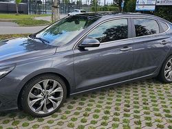 Grijs Gebruikt 2018 Hyundai i30 Premium Hatchback | € 12.950 (Eerlijke prijs)