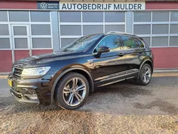 Zwart, metallic lak Gebruikt 2019 VW Tiguan R-line SUV | € 19.950 (Goede deal)