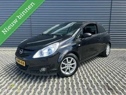 Zwart Gebruikt 2011 Opel Corsa Color Edition Hatchback | € 4.430 (Eerlijke prijs)