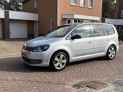 Grijs Gebruikt 2011 VW Touran Comfortline MPV | € 3.750 (Eerlijke prijs)