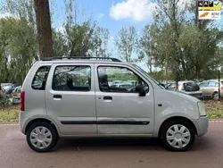 Grijs, metallic lak Gebruikt 2001 Suzuki Wagon R+ GL Stationwagen | € 549 (Goede deal)