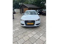 Wit Gebruikt 2013 Audi A3 Sportback Ambition Hatchback | € 8.950 (Eerlijke prijs)
