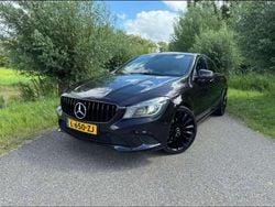 Paars Gebruikt 2013 Mercedes CLA200 Prestige Sedan | € 15.500 (Eerlijke prijs)