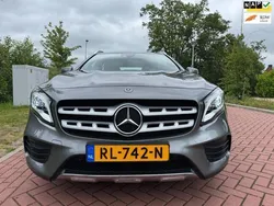Grijs Gebruikt 2018 Mercedes GLA200 Business SUV | € 22.950 (Iets duurder)