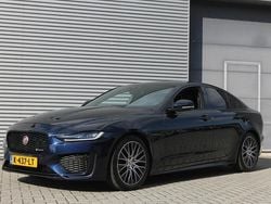 Blauw Gebruikt 2021 Jaguar XE R-Dynamic Sedan | € 26.999 (Goede deal)