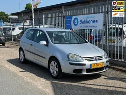 Grijs Gebruikt 2004 VW Golf IV Trendline Hatchback | € 2.245 (Eerlijke prijs)