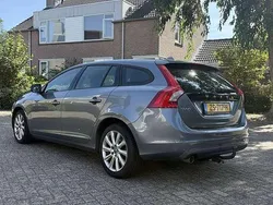 Grijs Gebruikt 2017 Volvo V60 Momentum Stationwagen | € 7.999 (Super prijs)