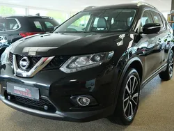 Zwart Gebruikt 2017 Nissan X-Trail Tekna SUV | € 18.950 (Eerlijke prijs)