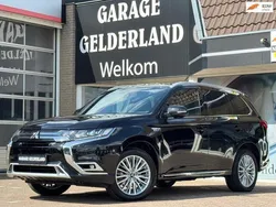 Zwart Gebruikt 2019 Mitsubishi Outlander Intense+ SUV | € 23.900 (Eerlijke prijs)