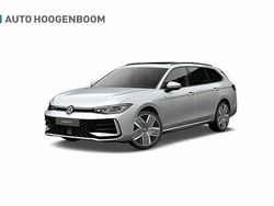 Wit Gebruikt 2024 VW Passat R-line Edition Stationwagen | € 49.950 (Eerlijke prijs)