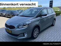 Grijs Gebruikt 2016 Kia Carens MPV | € 14.795 (Iets duurder)