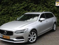 Grijs Gebruikt 2017 Volvo V90 Momentum Stationwagen | € 18.950 (Eerlijke prijs)