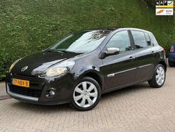 Zwart Gebruikt 2010 Renault Clio II Hatchback | € 4.000 (Duur)