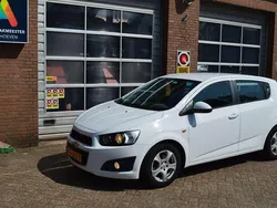 Wit Gebruikt 2012 Chevrolet Aveo LT Hatchback | € 2.250 (Duur)