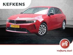 Rood Gebruikt 2023 Opel Astra Business Edition Hatchback | € 19.400 (Goede deal)