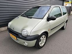 Geel Gebruikt 1999 Renault Twingo Initiale Hatchback | € 1.095 (Eerlijke prijs)