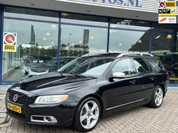 Zwart, metallic lak Gebruikt 2009 Volvo V70 R-Design Stationwagen | € 15.249 (Eerlijke prijs)