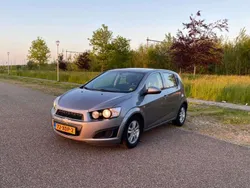 Grijs Gebruikt 2012 Chevrolet Aveo LT Hatchback | € 2.750 (Eerlijke prijs)