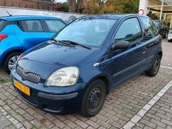 Blauw Gebruikt 2004 Toyota Yaris Hatchback | € 1.250 (Goede deal)
