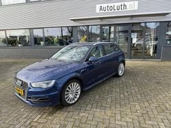 Blauw (metallic) Gebruikt 2015 Audi A3 Sportback e-tron Ambition Hatchback | € 12.950 (Super prijs)