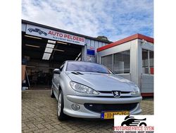 Grijs Gebruikt 2003 Peugeot 206 CC Cabriolet | € 1.995 (Eerlijke prijs)