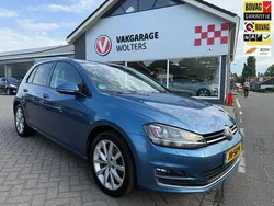 Blauw Gebruikt 2016 VW Golf VII Highline Hatchback | € 14.950 (Iets duurder)