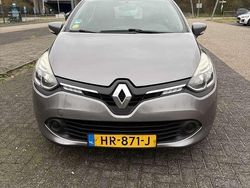 Grijs Gebruikt 2015 Renault Clio IV Expression Hatchback | € 6.800 (Iets duurder)
