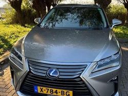 Grijs Gebruikt 2017 Lexus RX450h SUV | € 33.650 (Eerlijke prijs)
