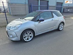 Grijs Gebruikt 2013 Citroën DS3 Cabriolet Sport Chic Cabriolet | € 6.950 (Iets duurder)