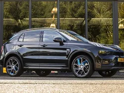 Zwart Gebruikt 2023 Lynk & Co 01 SUV | € 25.950 (Eerlijke prijs)