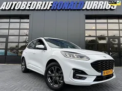 Wit, metallic lak Gebruikt 2022 Ford Kuga ST-Line SUV | € 25.950 (Eerlijke prijs)