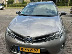 Bruin Gebruikt 2013 Toyota Auris Executive Hatchback | € 9.500 (Goede deal)